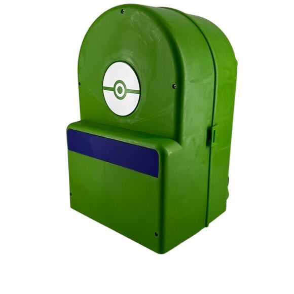 Pokémon Transforming Backpack Playset with 8 Figures – Portable Battle Arena - Picture 1 of 5